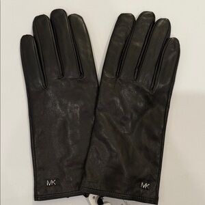 MICHAEL Michael Kors Black Smooth Leather Gloves